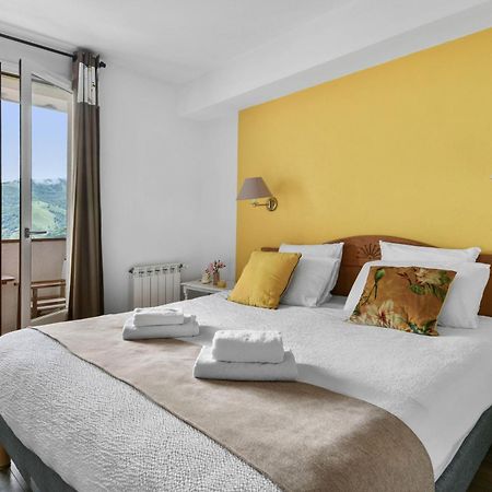 Logis Hotel Etchemaite ラロー エクステリア 写真