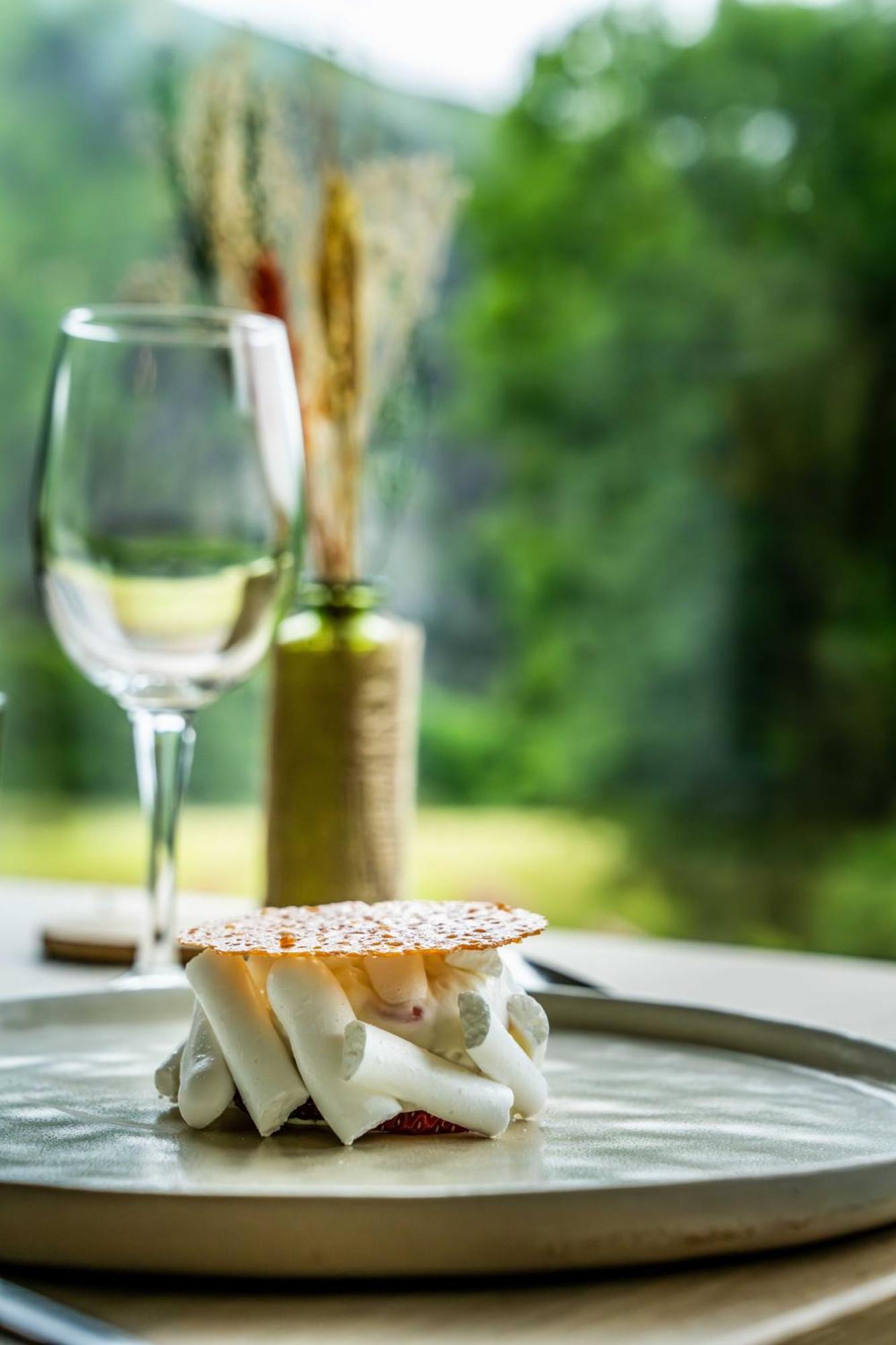 Logis Hotel Etchemaite ラロー エクステリア 写真