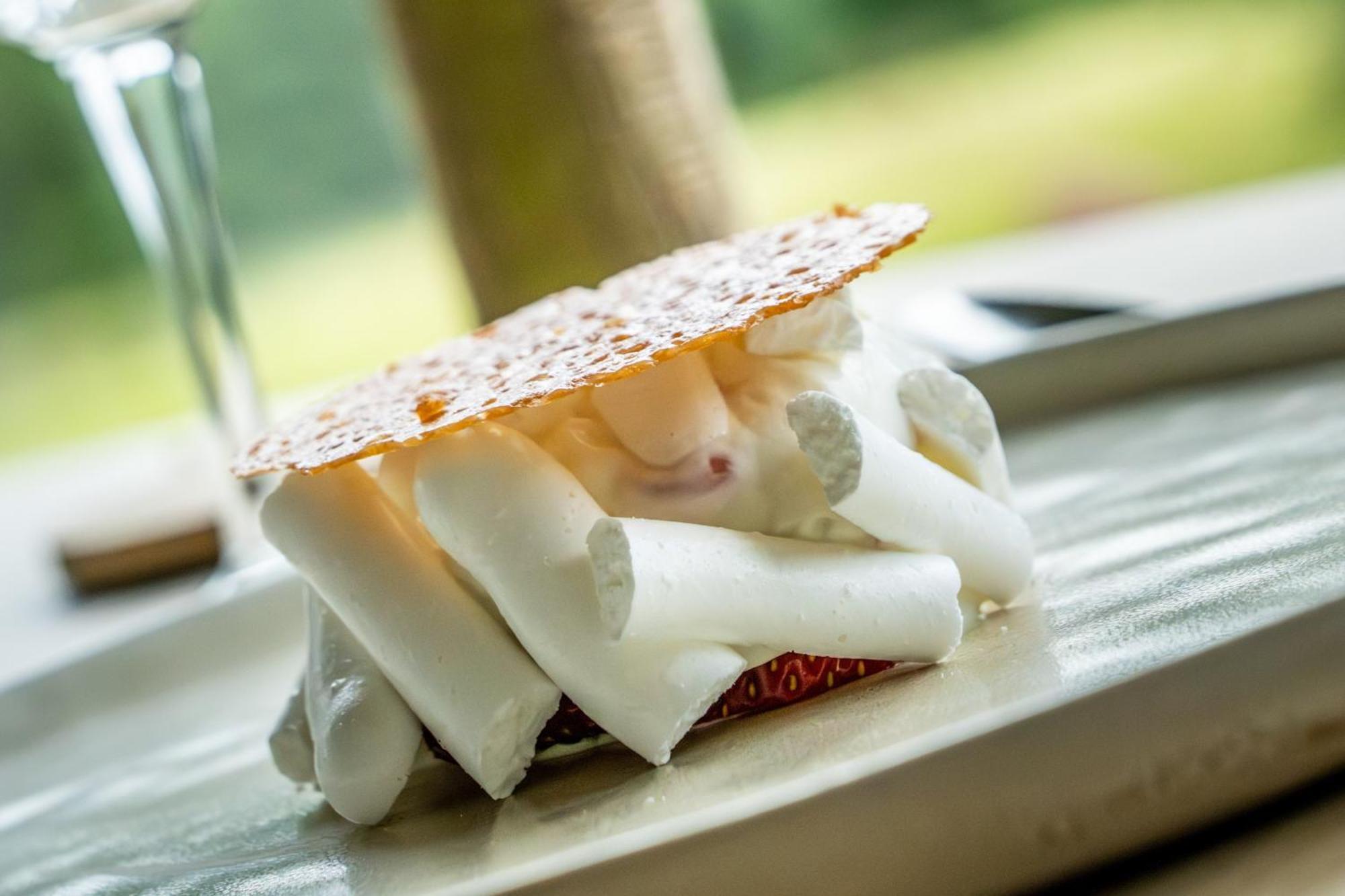 Logis Hotel Etchemaite ラロー エクステリア 写真