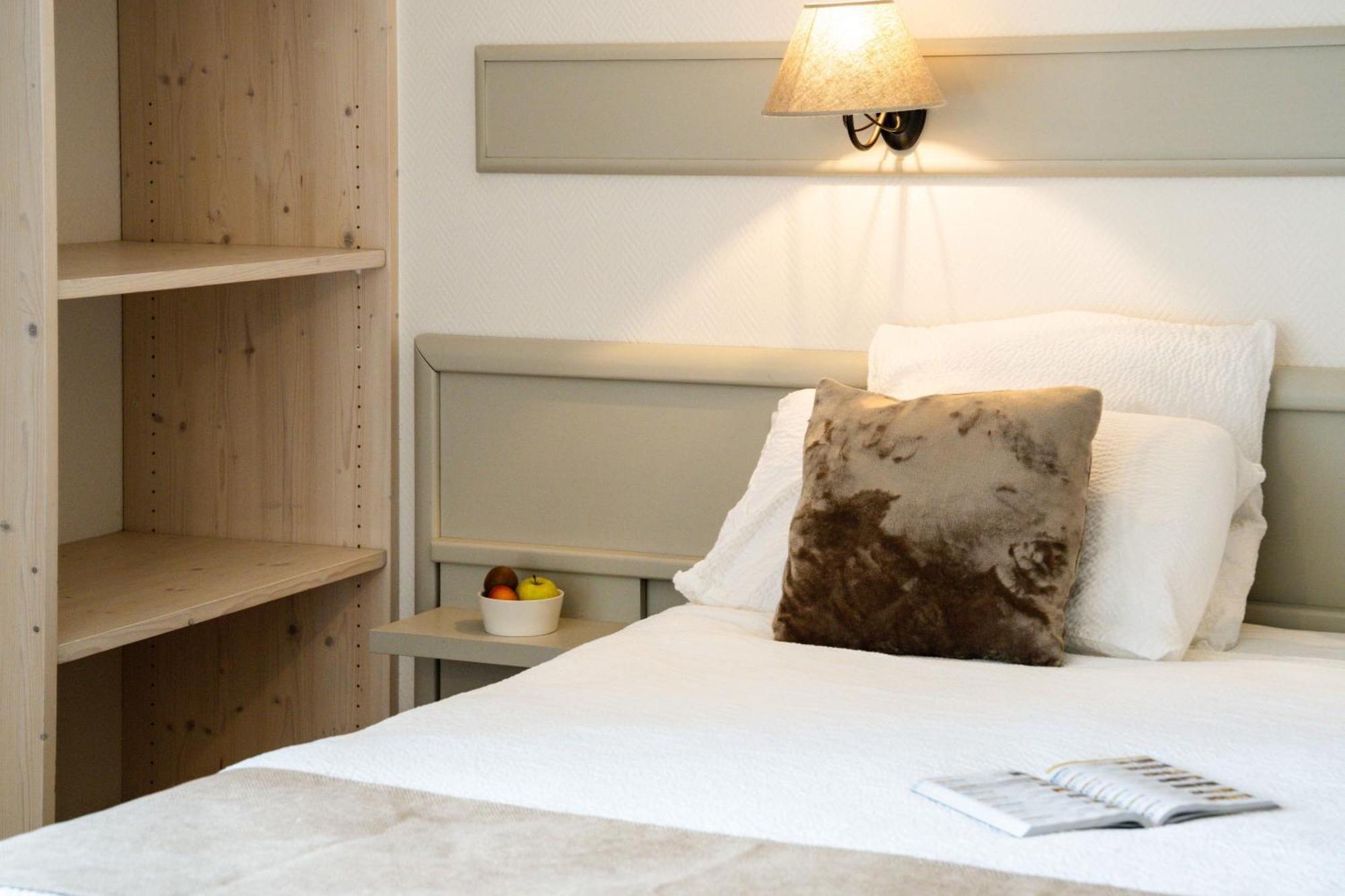 Logis Hotel Etchemaite ラロー エクステリア 写真