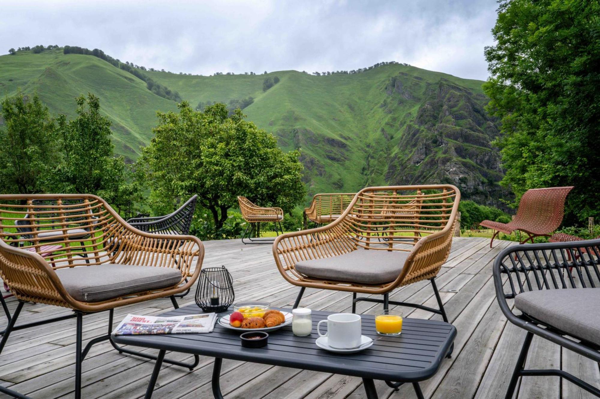 Logis Hotel Etchemaite ラロー エクステリア 写真