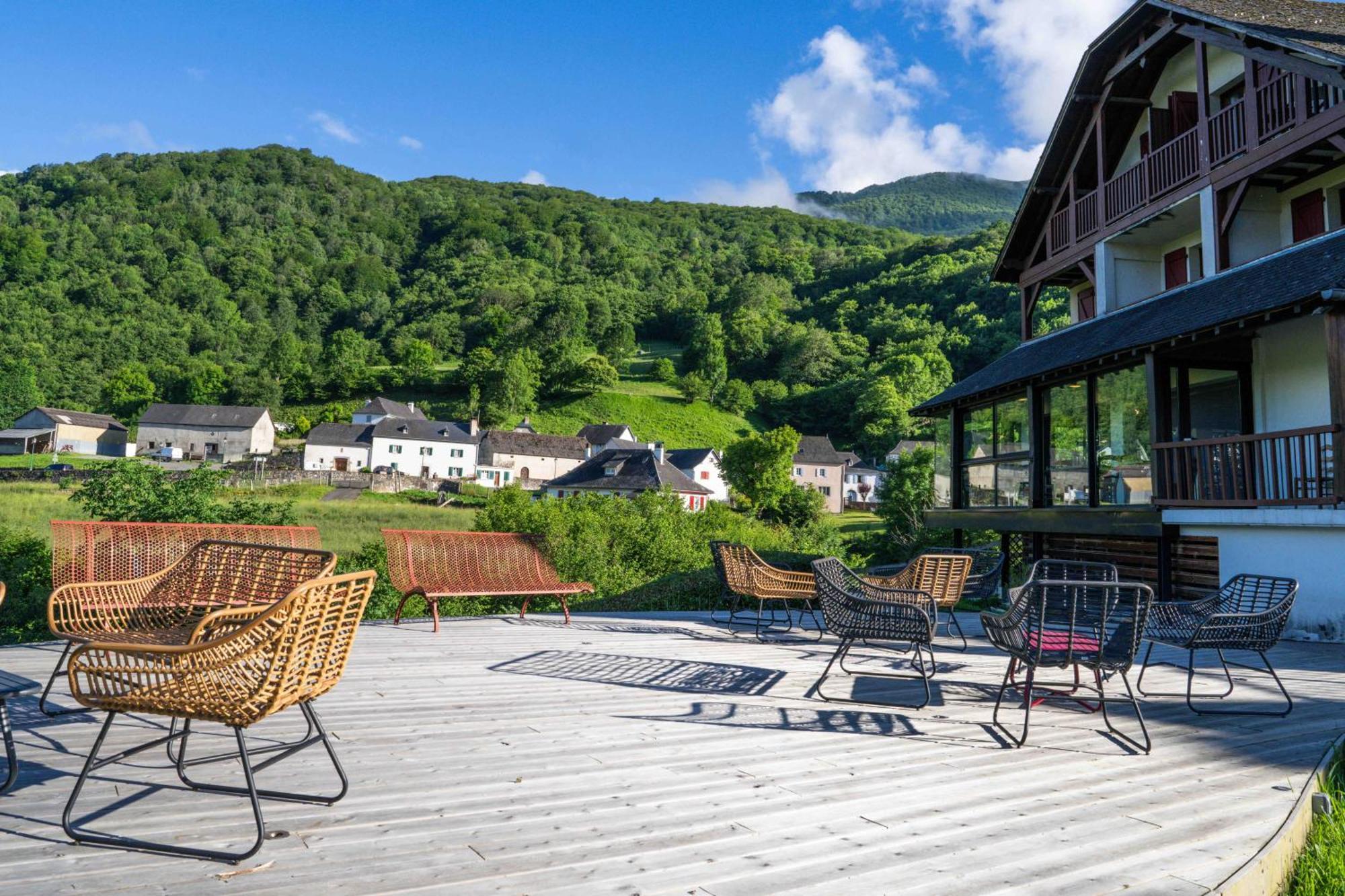 Logis Hotel Etchemaite ラロー エクステリア 写真