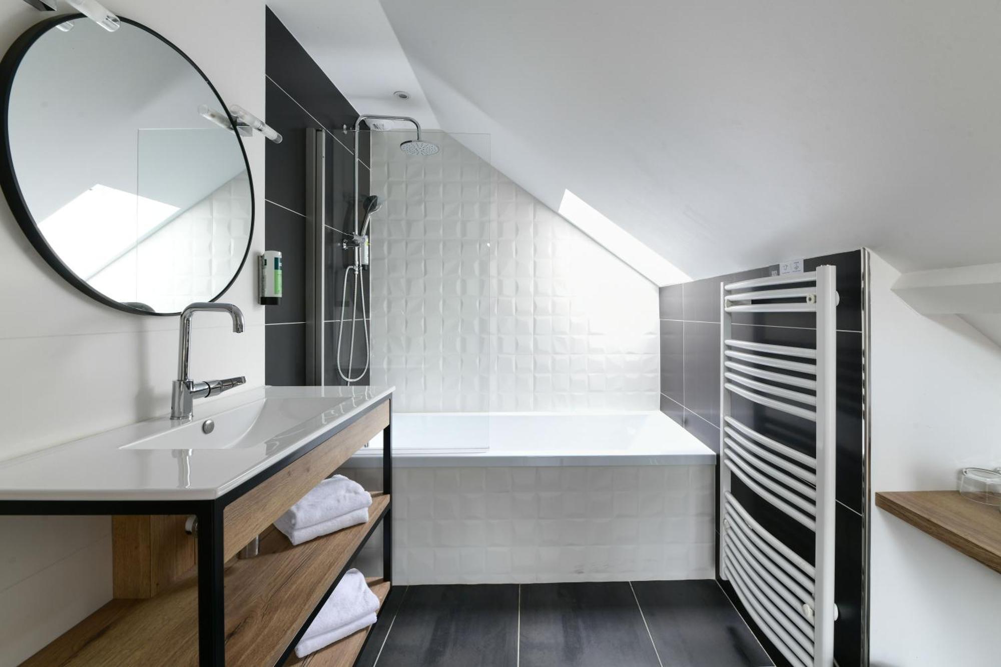 Logis Hotel Etchemaite ラロー エクステリア 写真