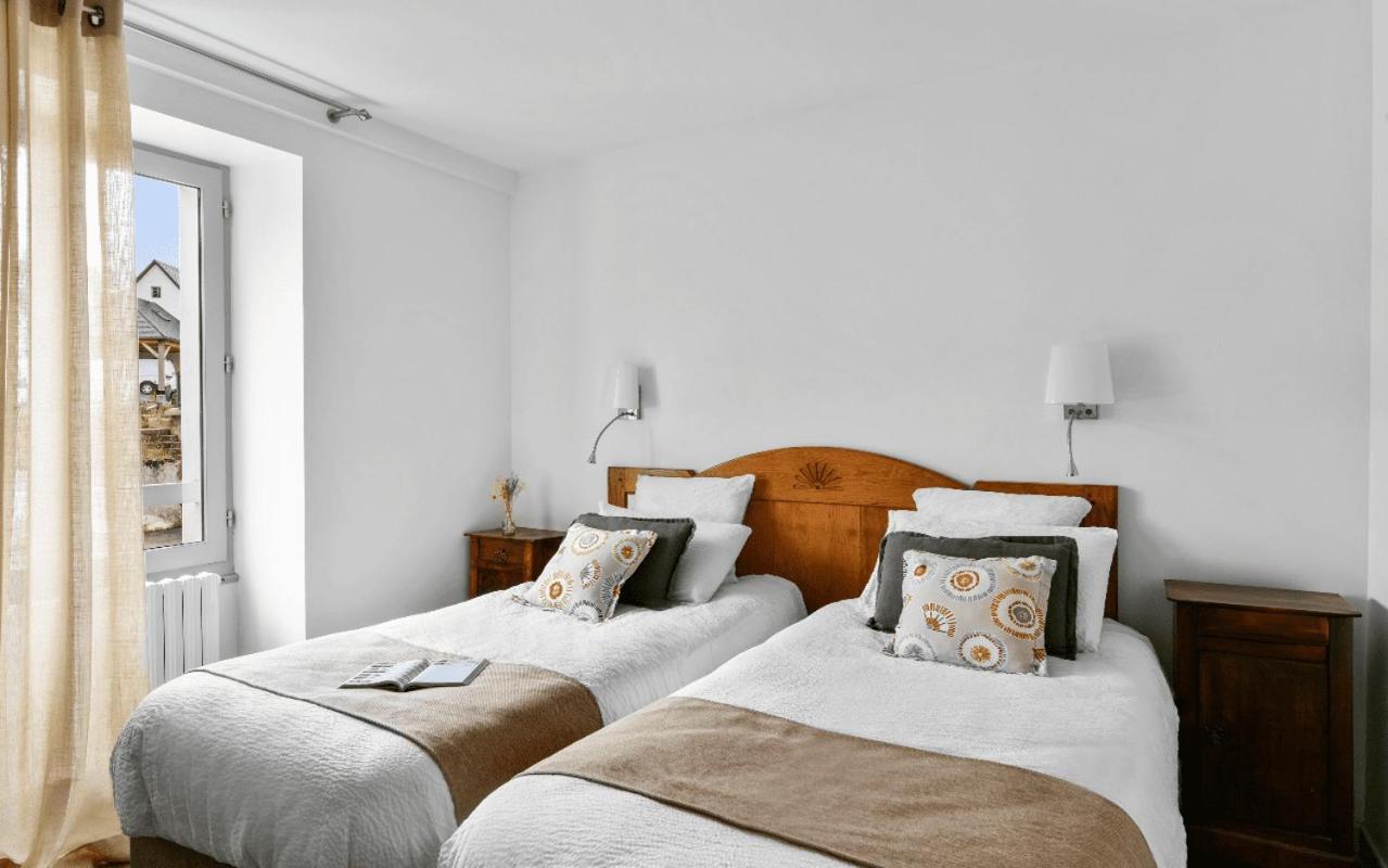 Logis Hotel Etchemaite ラロー エクステリア 写真